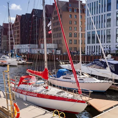 Botel Na Jachcie Marina Gdansk